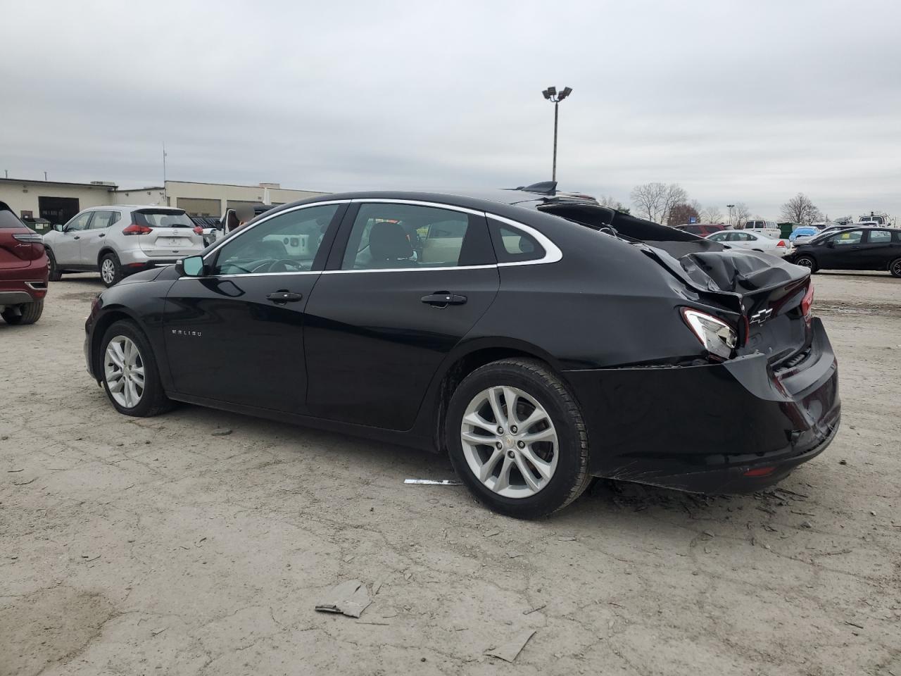 2018 Chevrolet Malibu - Image 2