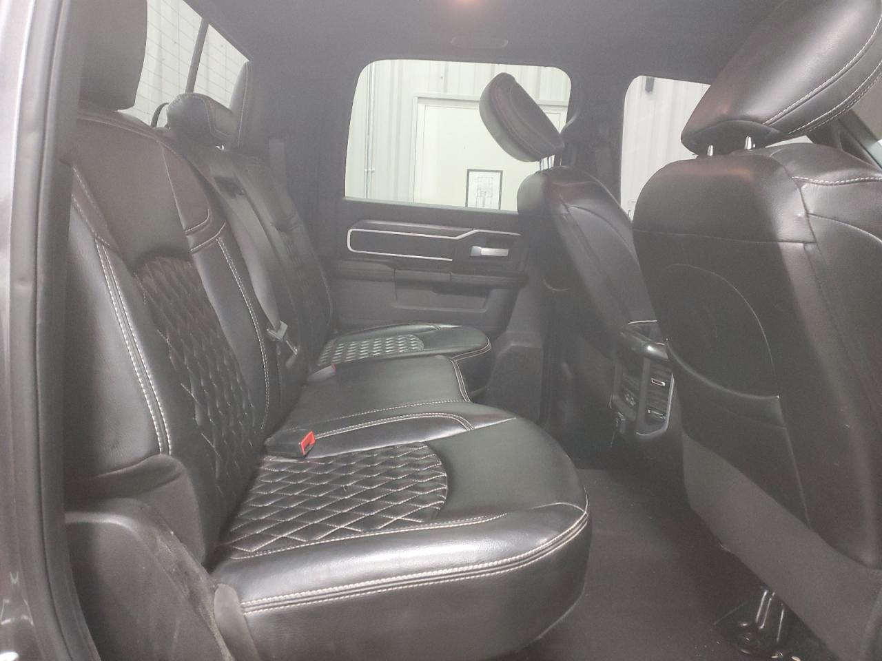 2021 RAM 3500 - Image 11