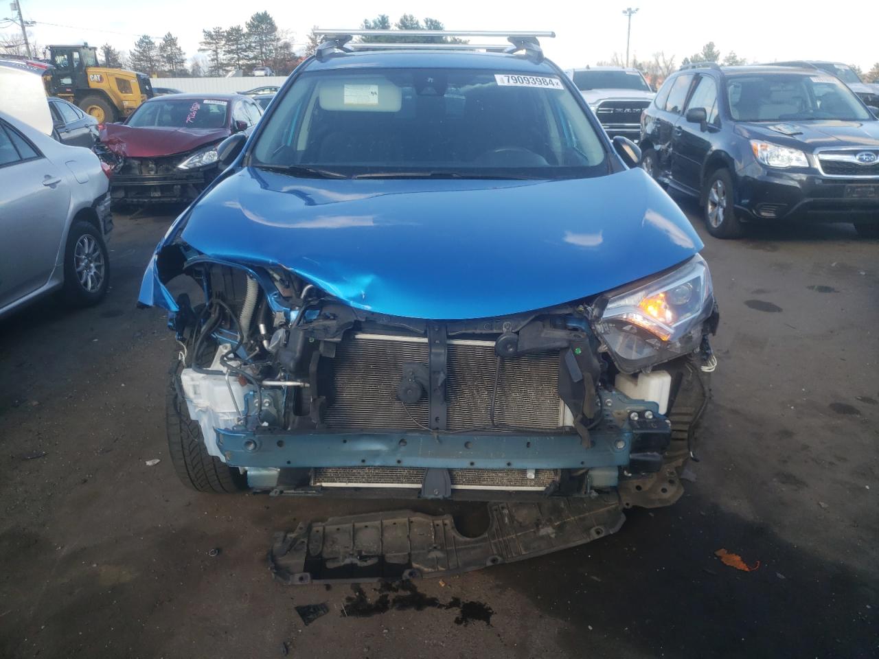 VIN JTMZFREV8HJ709120 2017 TOYOTA RAV4 no.5