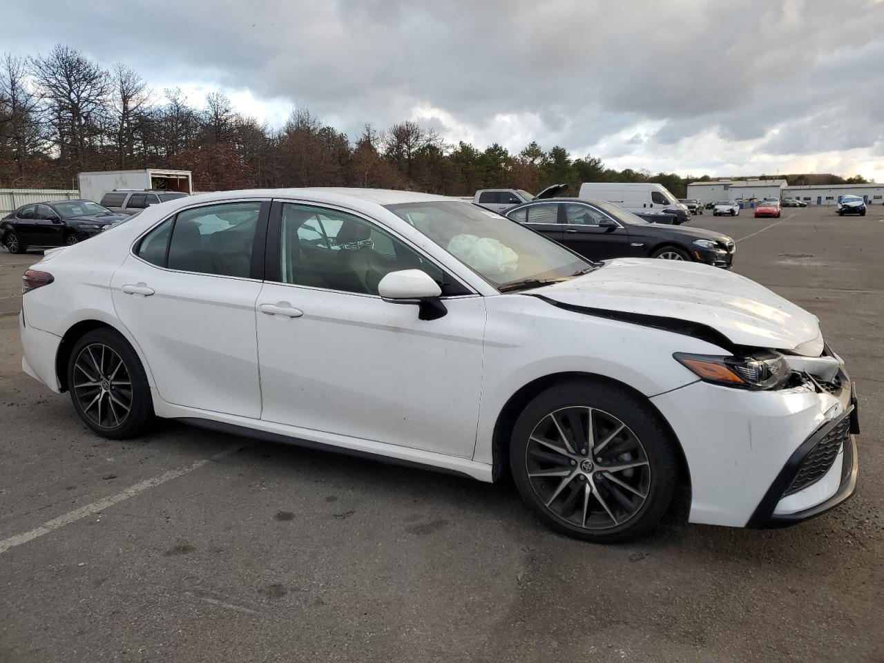 2022 Toyota Camry - Image 4