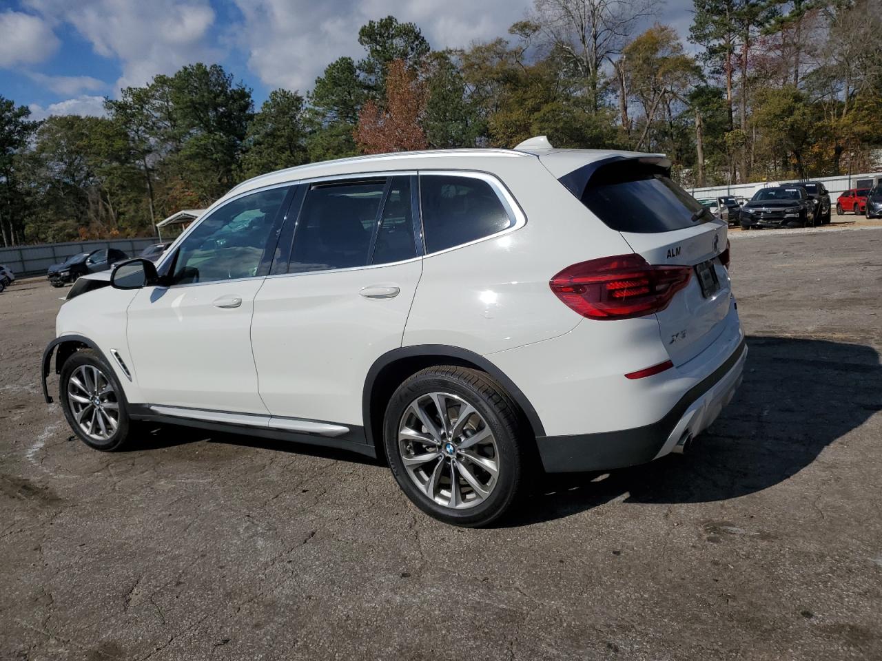 VIN 5UXTR7C58KLR51453 2019 BMW X3 no.2