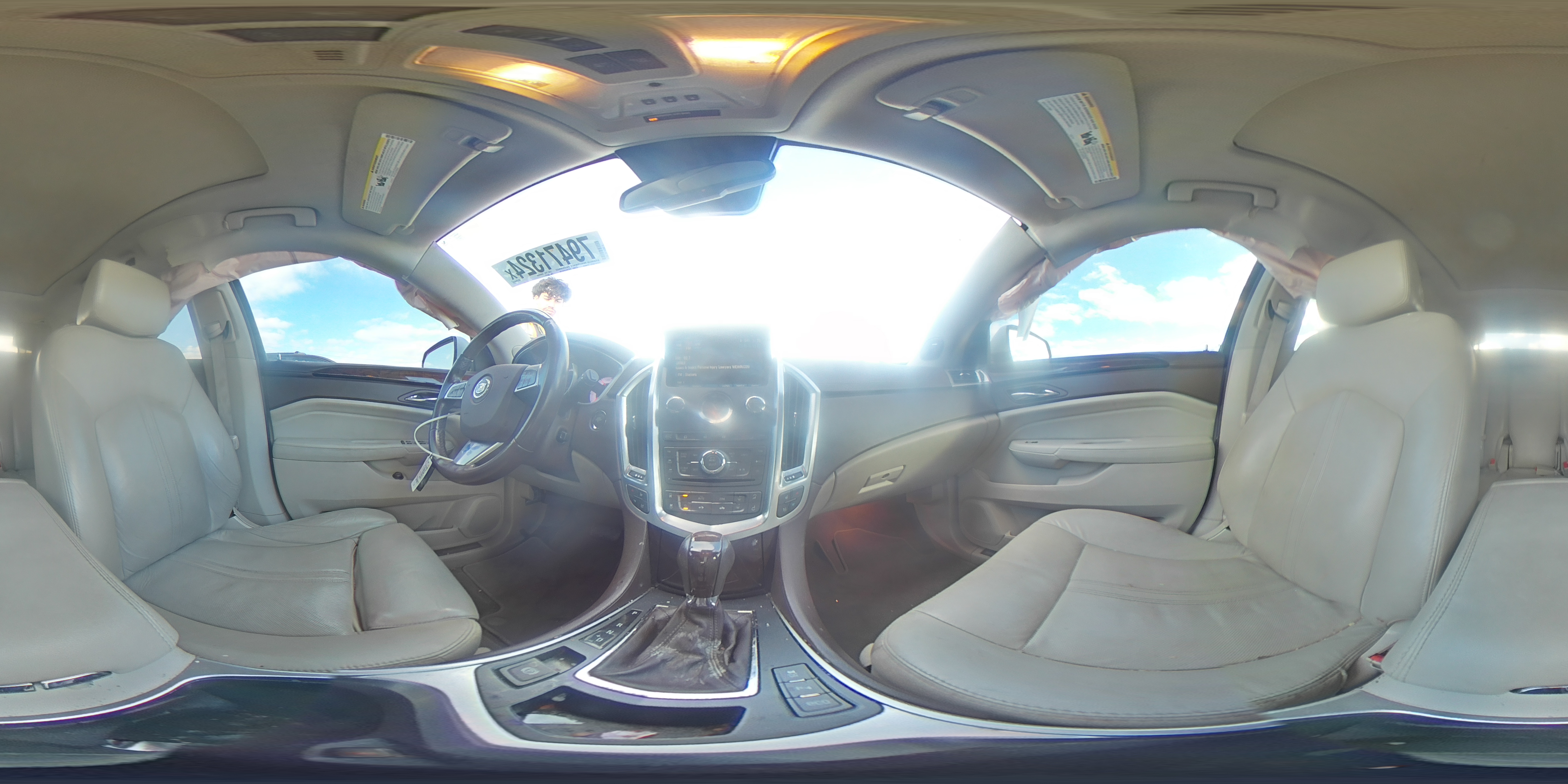 2011 Cadillac SRX - Image 13