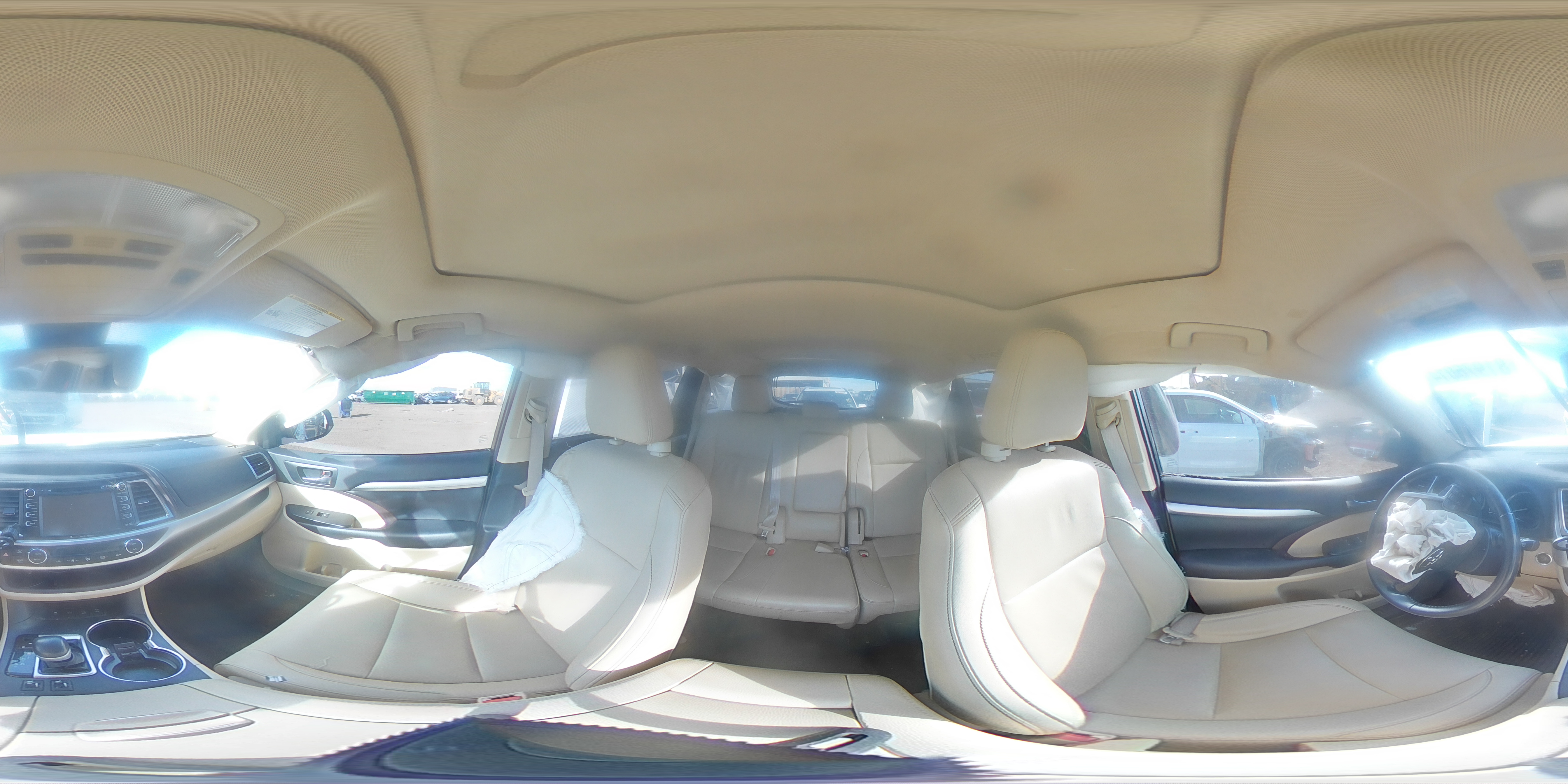 2019 Toyota Highlander - Image 13