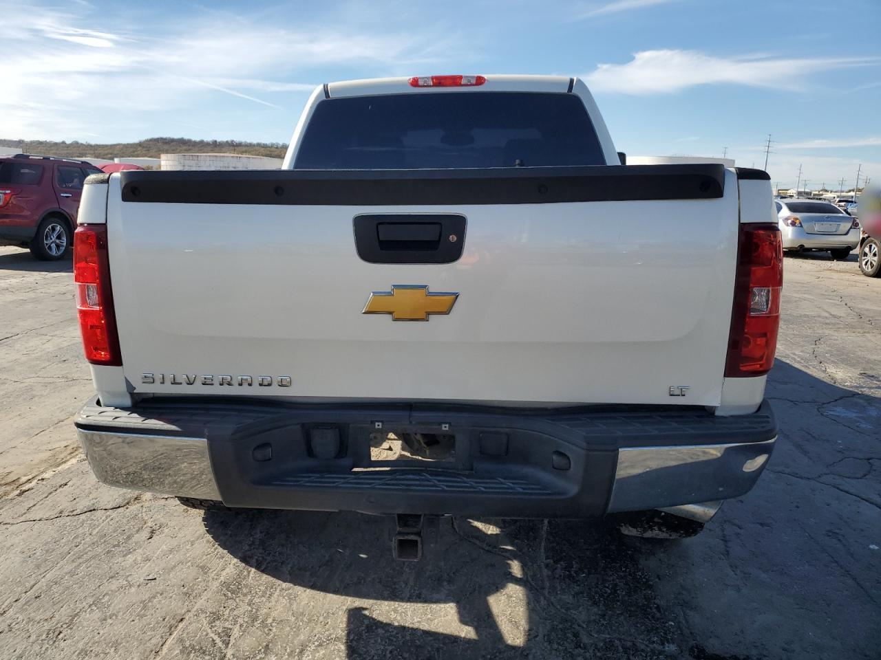 2012 Chevrolet Silverado - Image 6