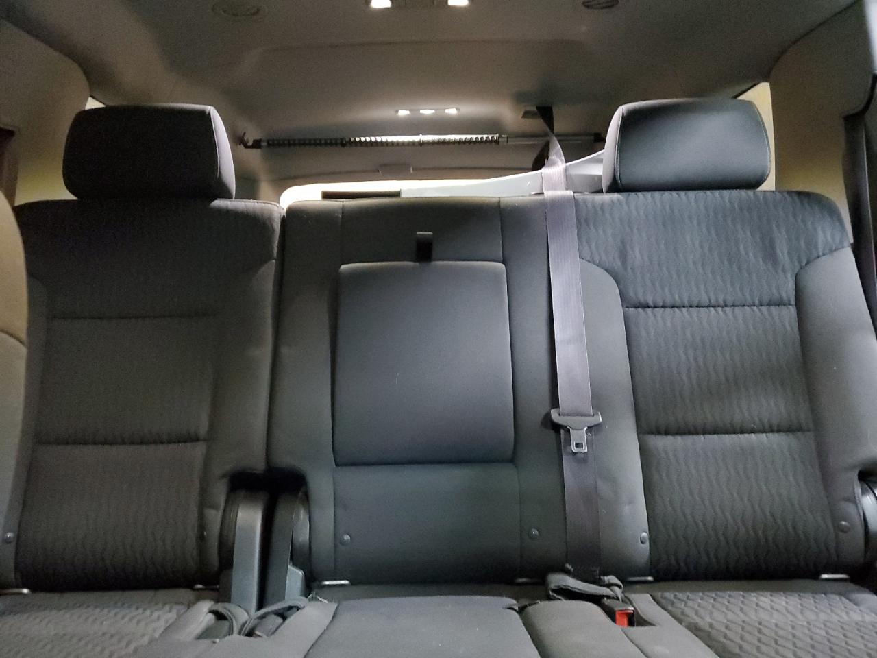 2015 GMC Yukon - Image 10