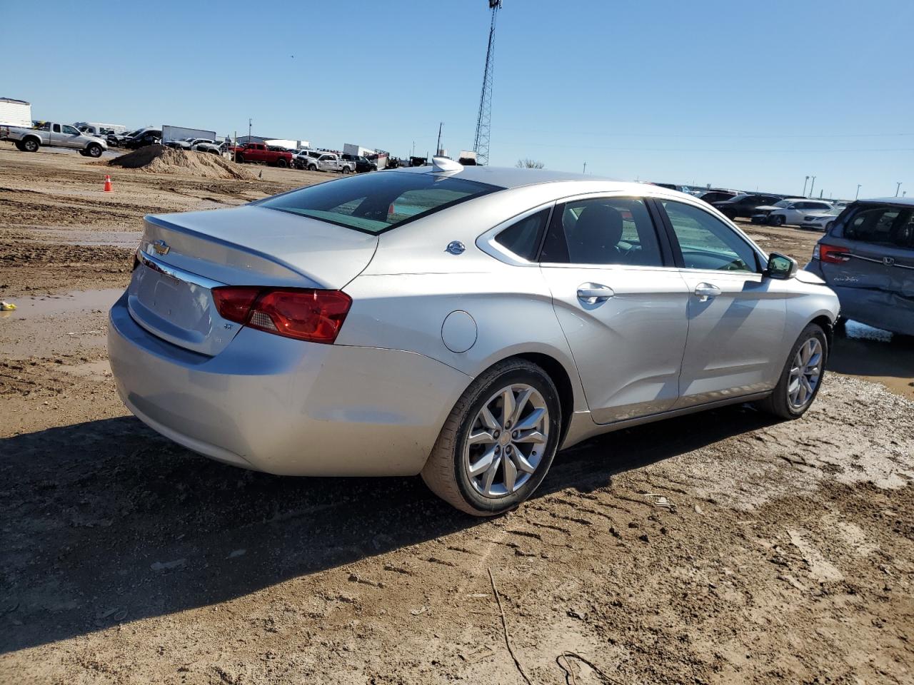 2016 Chevrolet Impala - Image 3