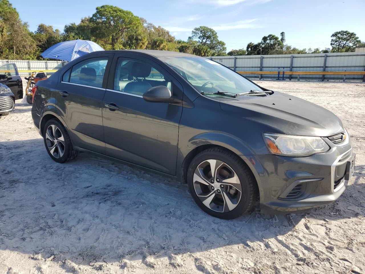 2017 Chevrolet Sonic - Image 4