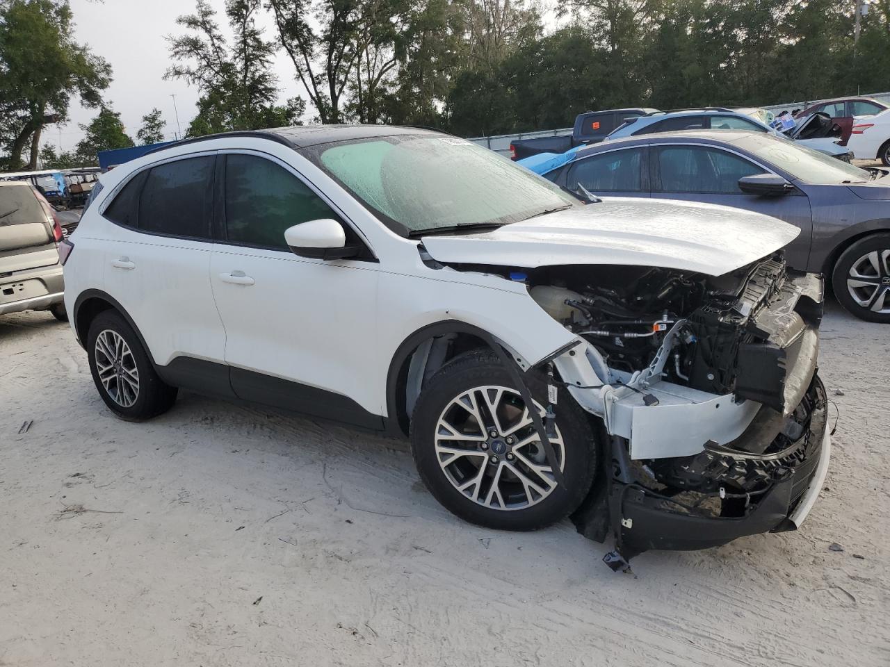 2020 Ford Escape - Image 4