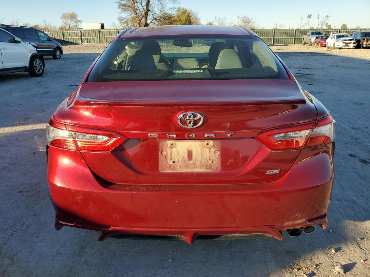 2018 Toyota Camry L VIN: 4T1B11HK6JU522381 Lot: 79619774