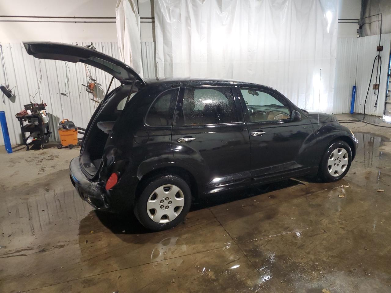 2003 Chrysler PT Cruiser - Image 3