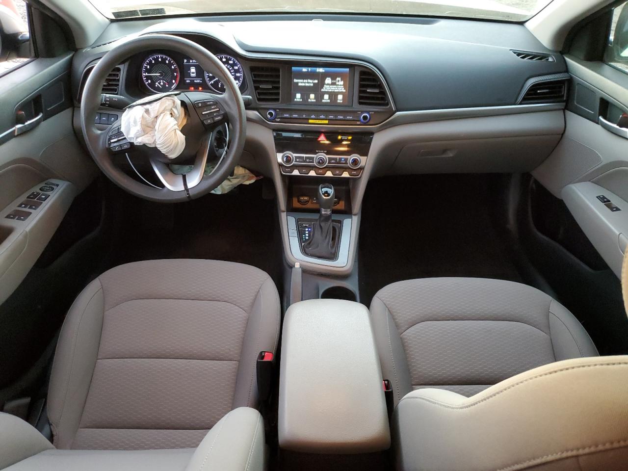 2020 Hyundai Elantra - Image 8