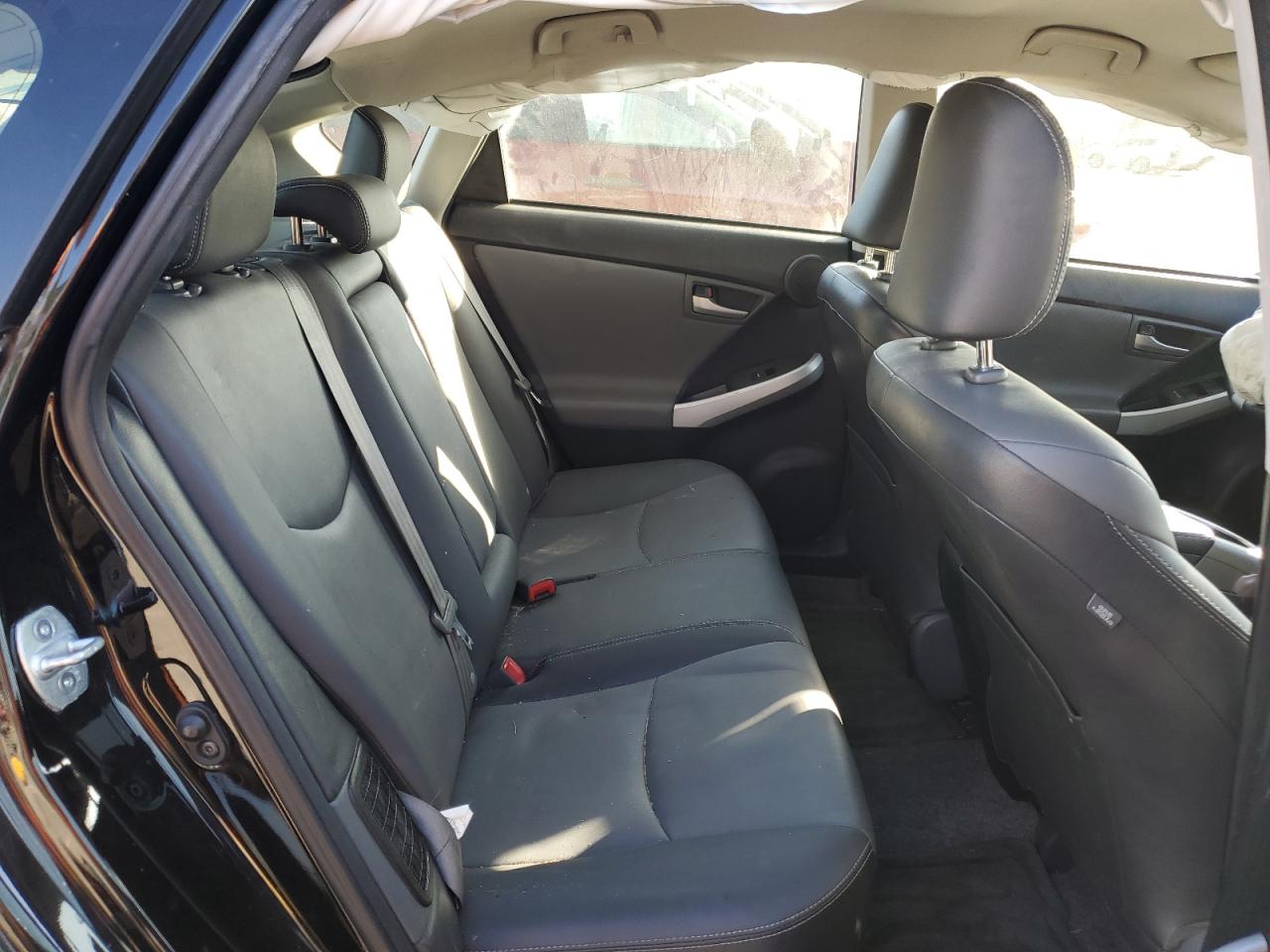 2014 Toyota Prius - Image 10