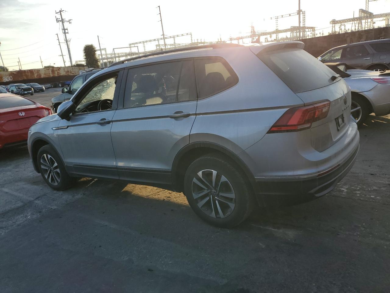 VIN 3VVFB7AX6PM001994 2023 VOLKSWAGEN TIGUAN no.2