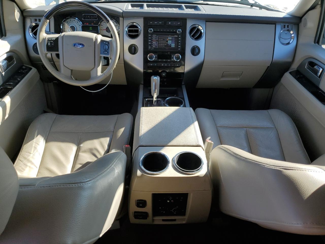 2013 Ford Expedition Limited VIN: 1FMJU2A56DEF66067 Lot: 82613614