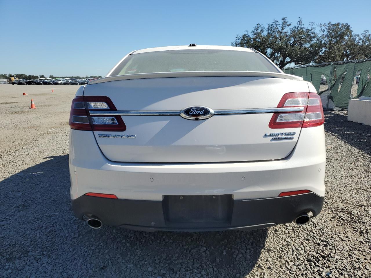 VIN 1FAHP2F81HG133205 2017 FORD TAURUS no.6