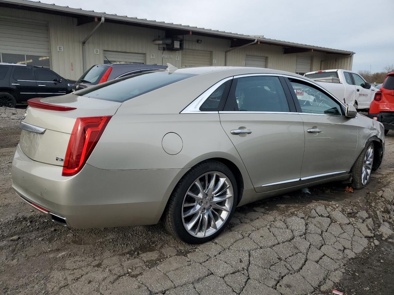 2013 Cadillac XTS - Image 3