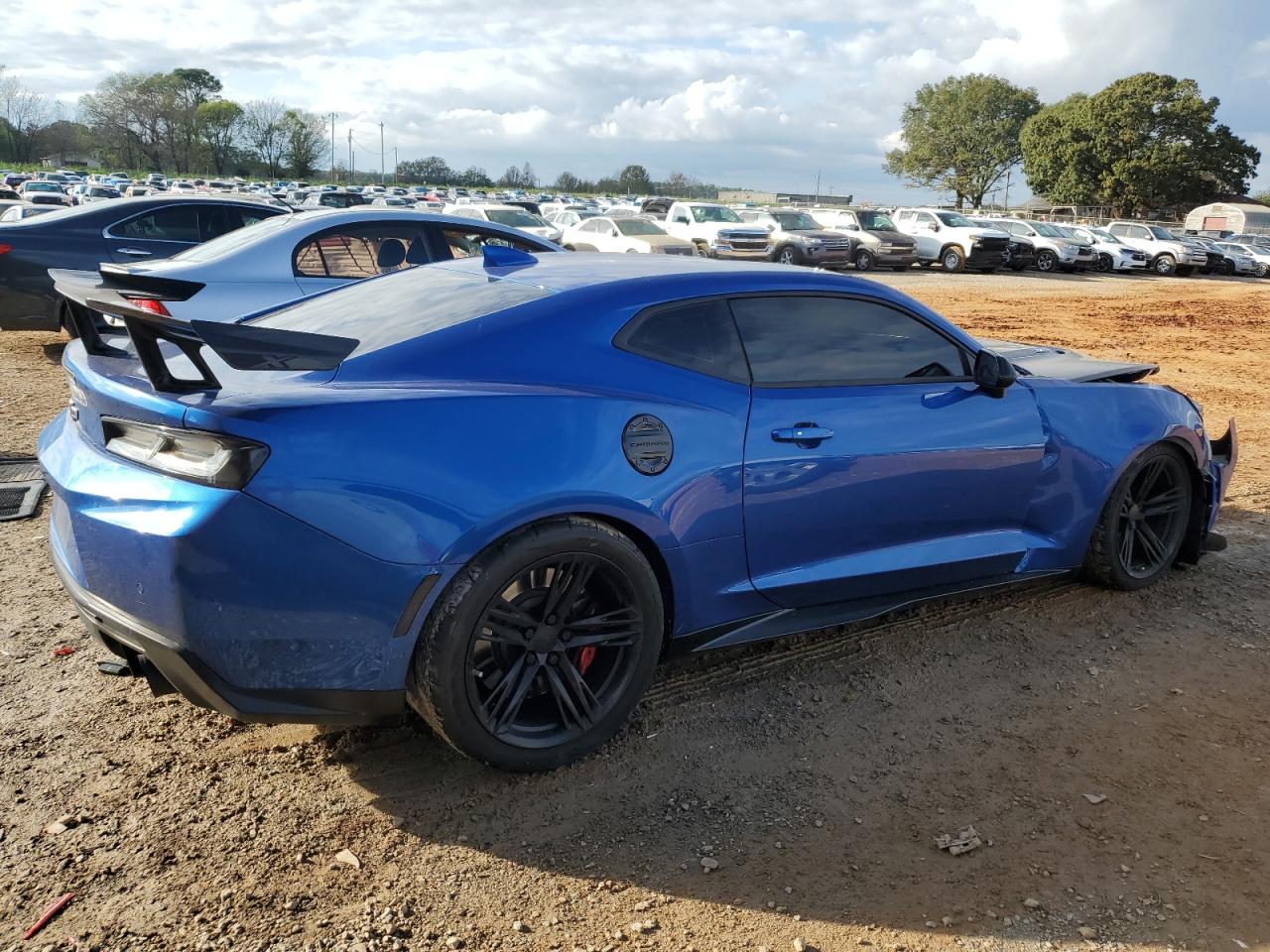 2018 Chevrolet Camaro - Image 3