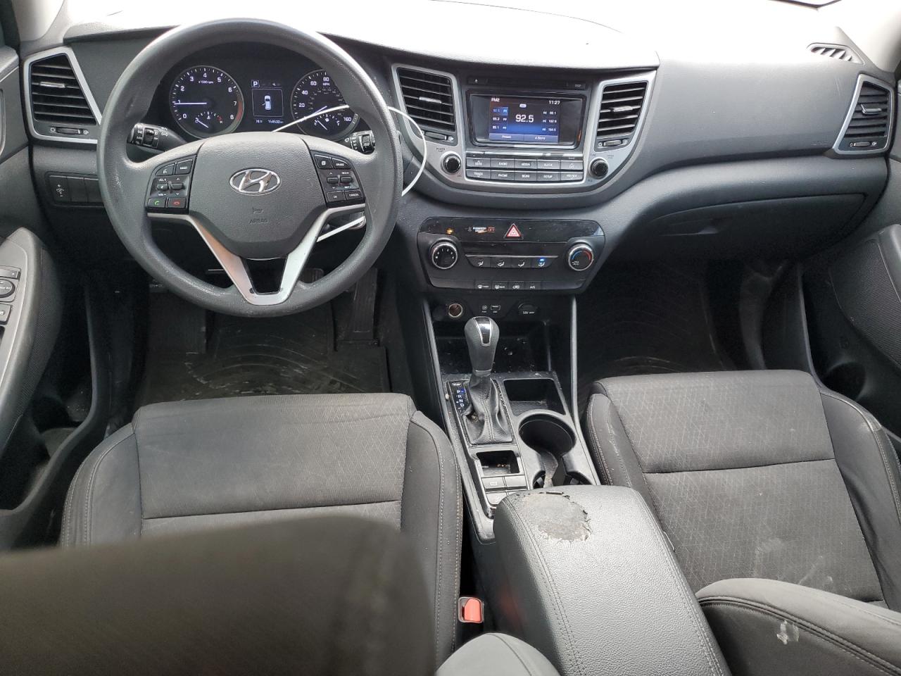 2017 Hyundai Tucson - Image 8