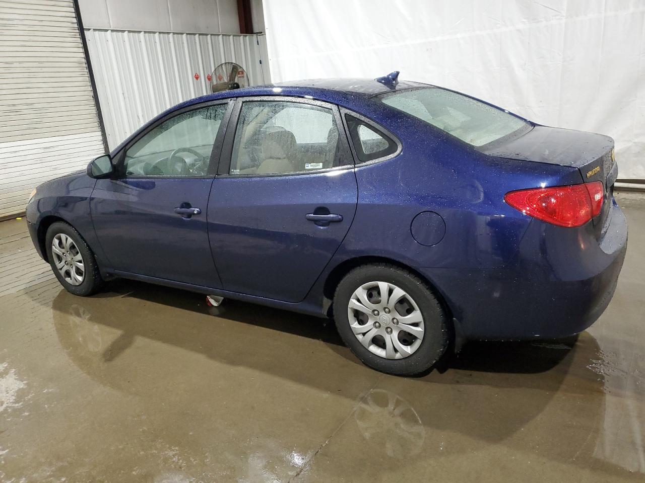 2009 Hyundai Elantra - Image 2