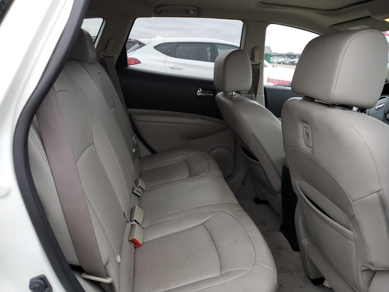 2013 Nissan Rogue - Image 10