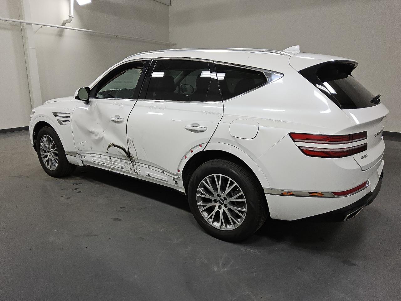 2024 Genesis GV80 - Image 2