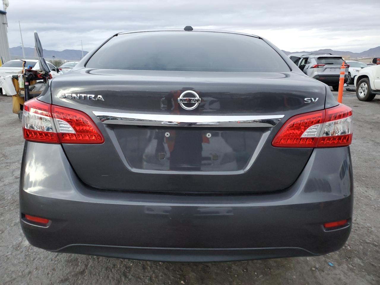 2015 Nissan Sentra - Image 6