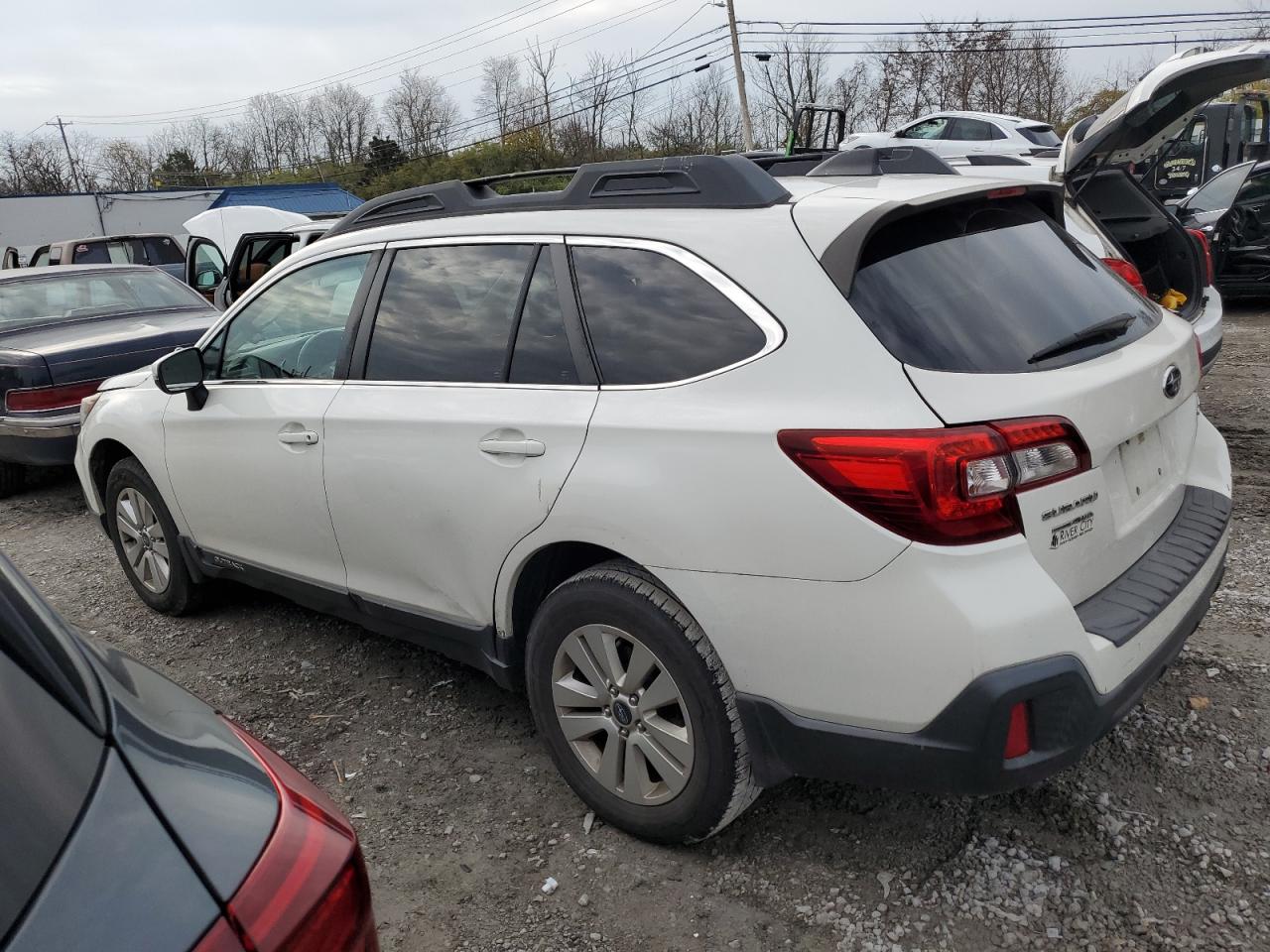 2018 Subaru Outback - Image 2