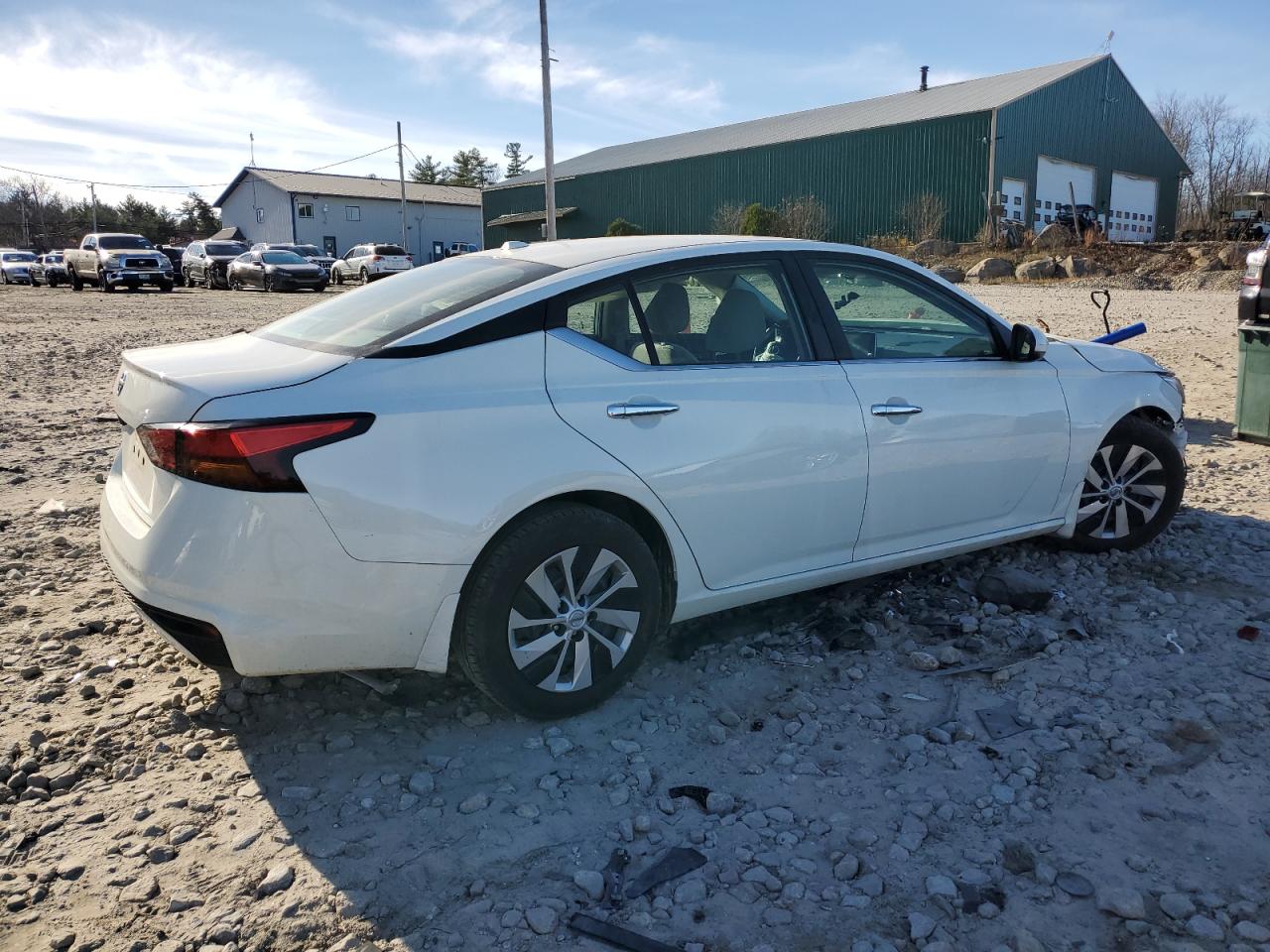 2019 Nissan Altima - Image 3
