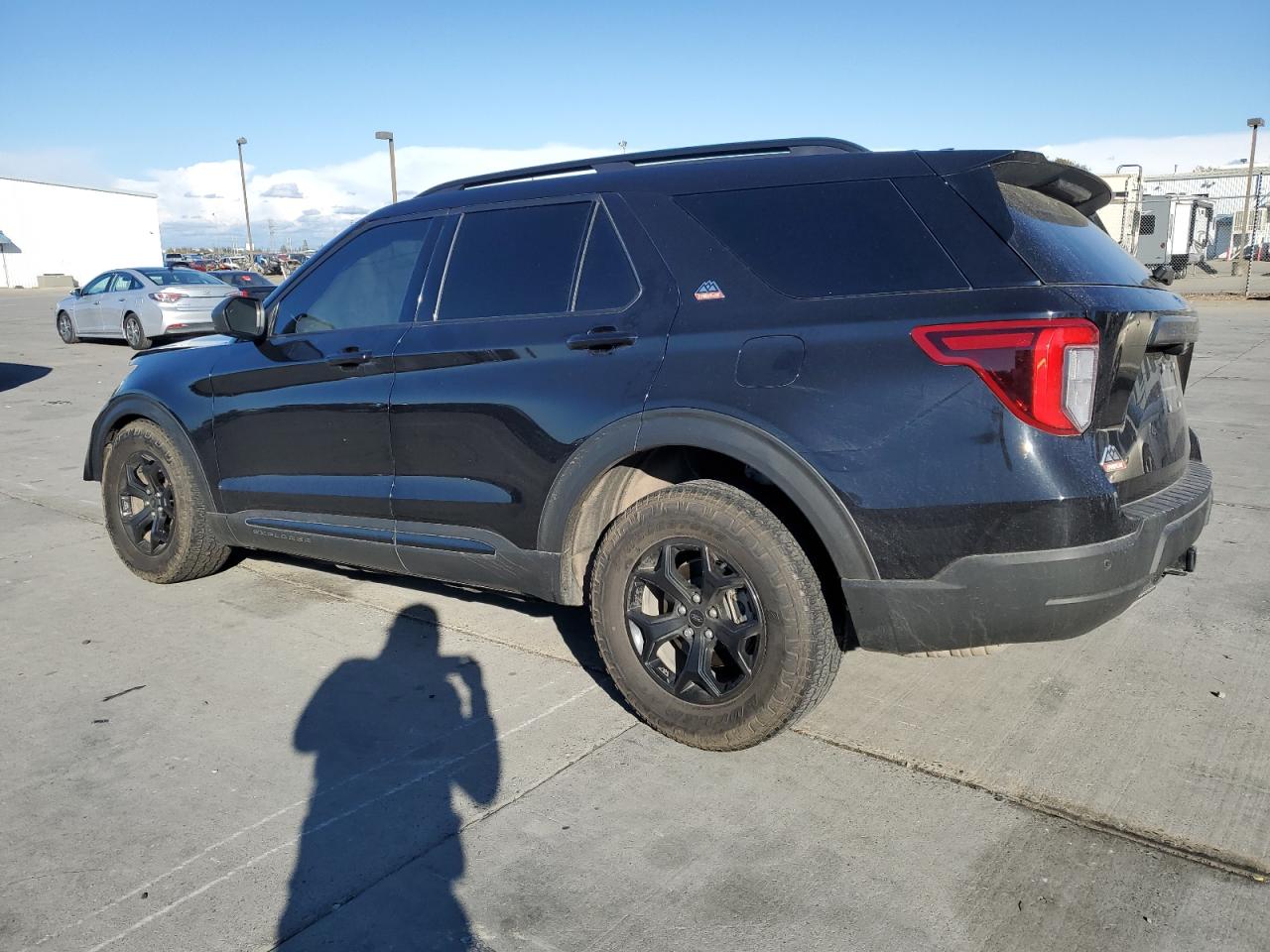 2022 Ford Explorer - Image 2