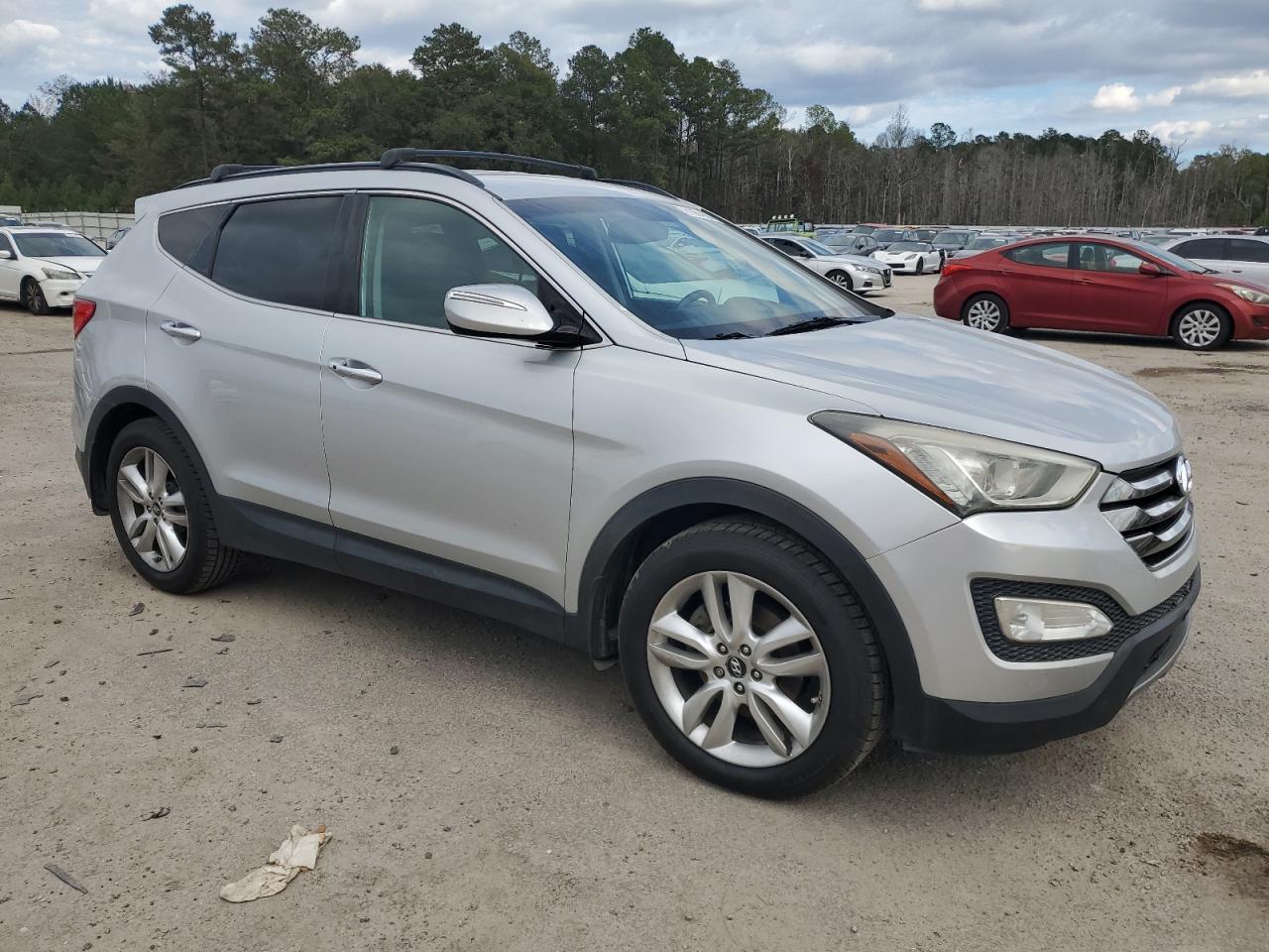 2014 Hyundai Santa Fe - Image 4