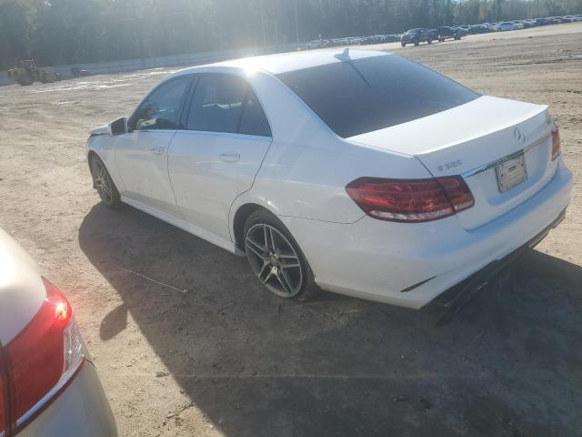 Sedans MERCEDES-BENZ E-CLASS 2015 Biały