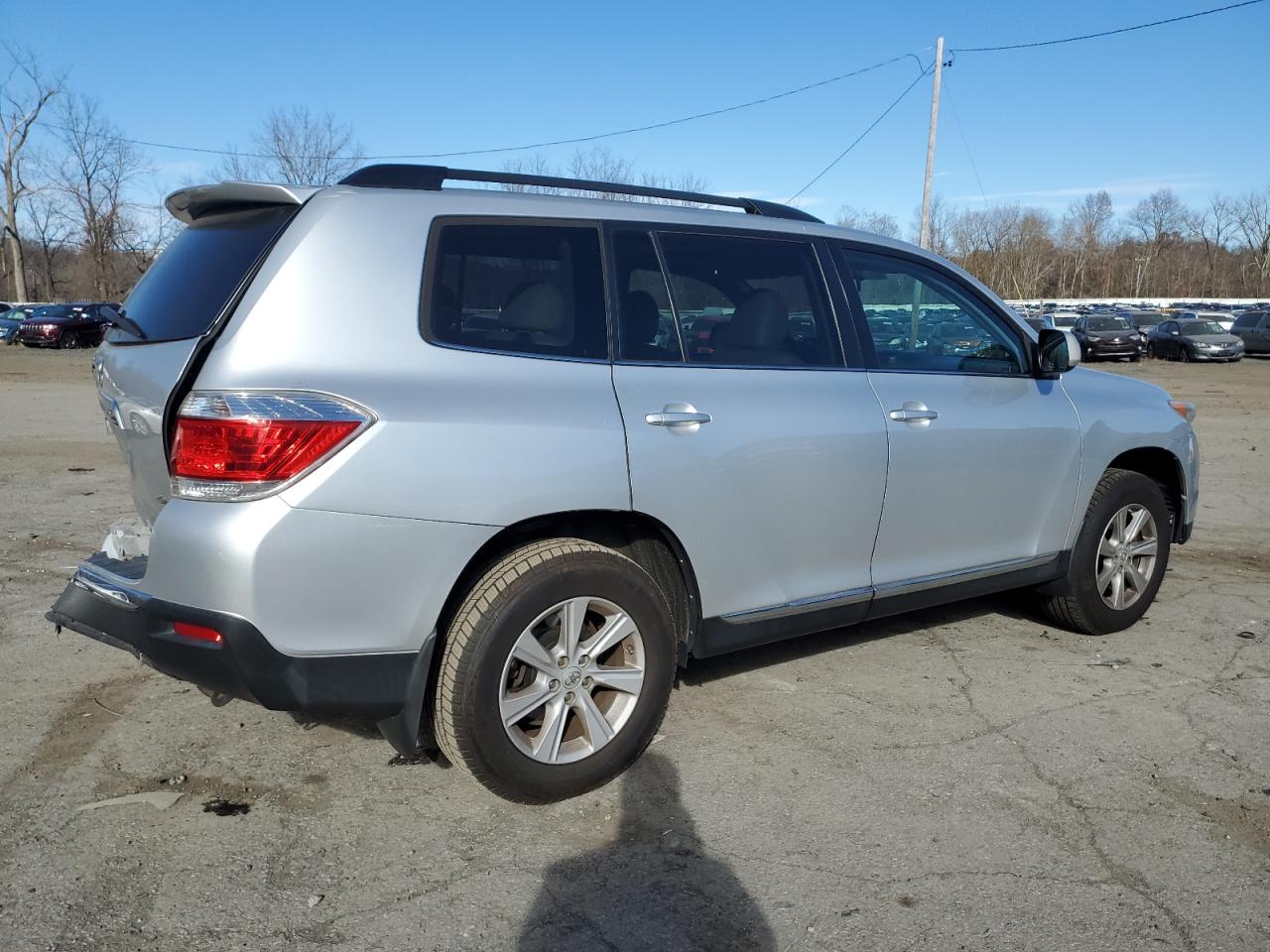 2013 Toyota Highlander - Image 3