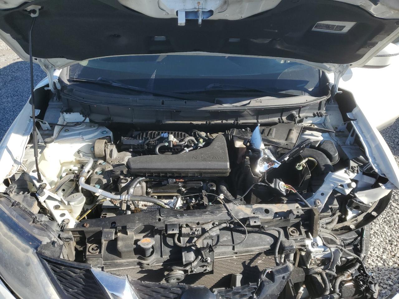 2016 Nissan Rogue - Image 12