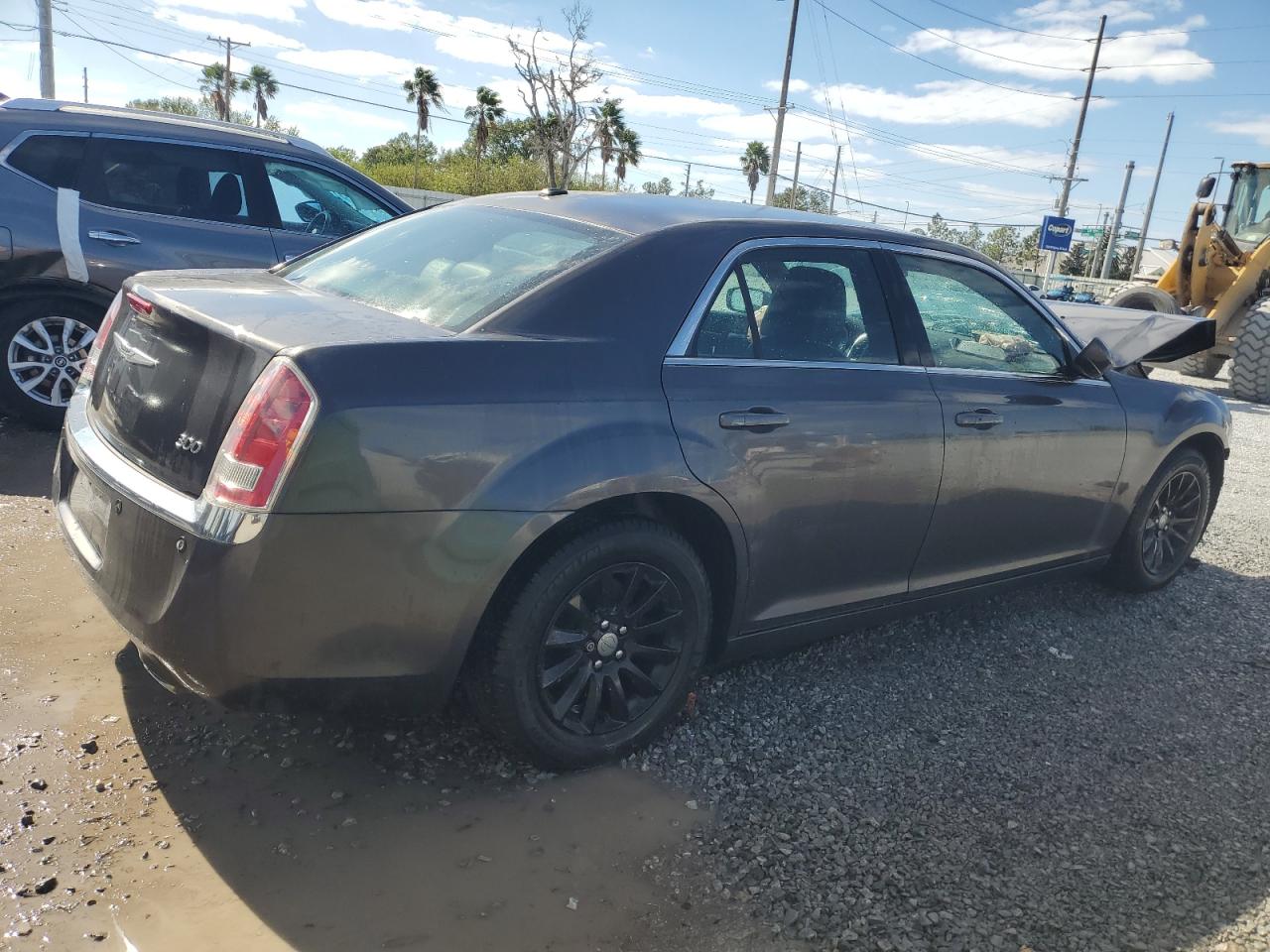 VIN 2C3CCAAGXDH632208 2013 CHRYSLER 300 no.3