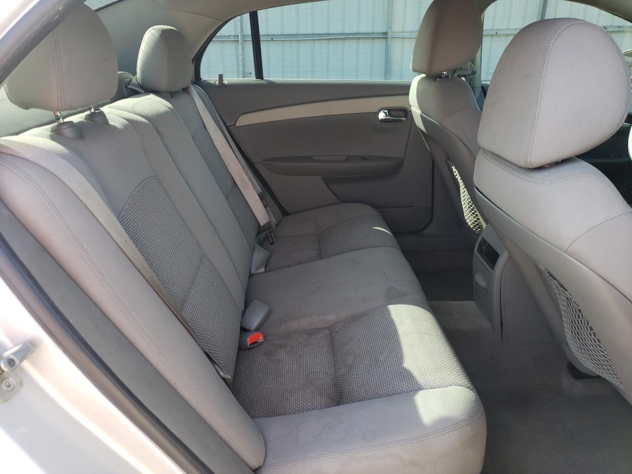 2011 Chevrolet Malibu - Image 10