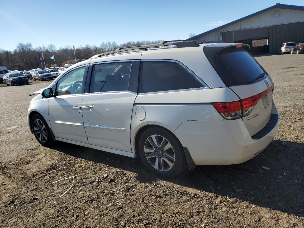 2015 Honda Odyssey - Image 2