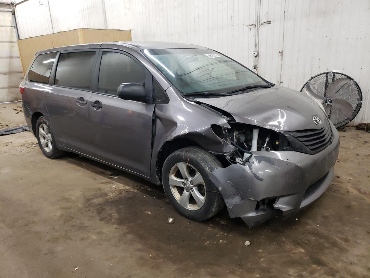 VIN 5TDZK3DC5FS654053 2015 TOYOTA All Models no.4