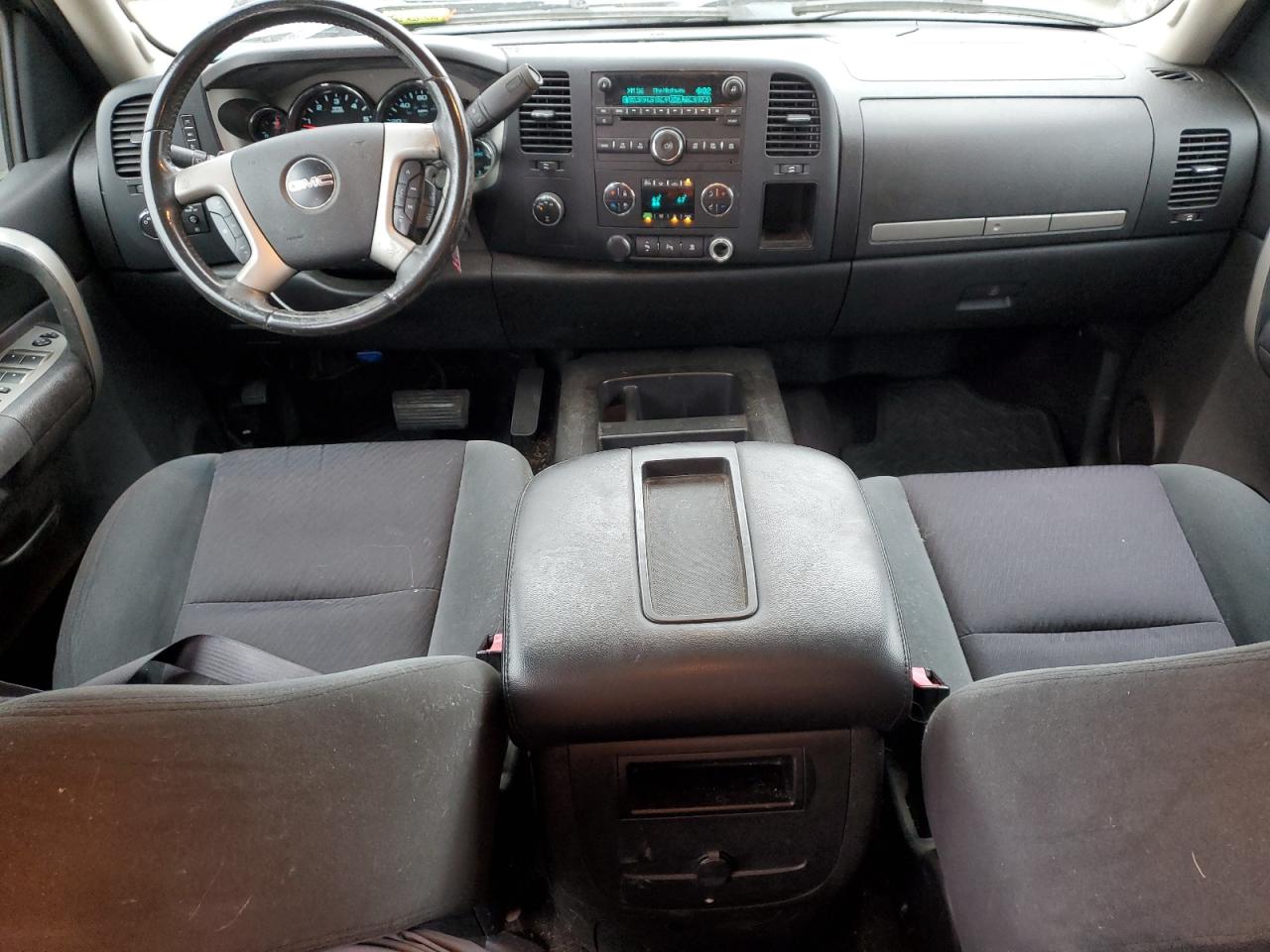 2009 GMC Sierra - Image 8