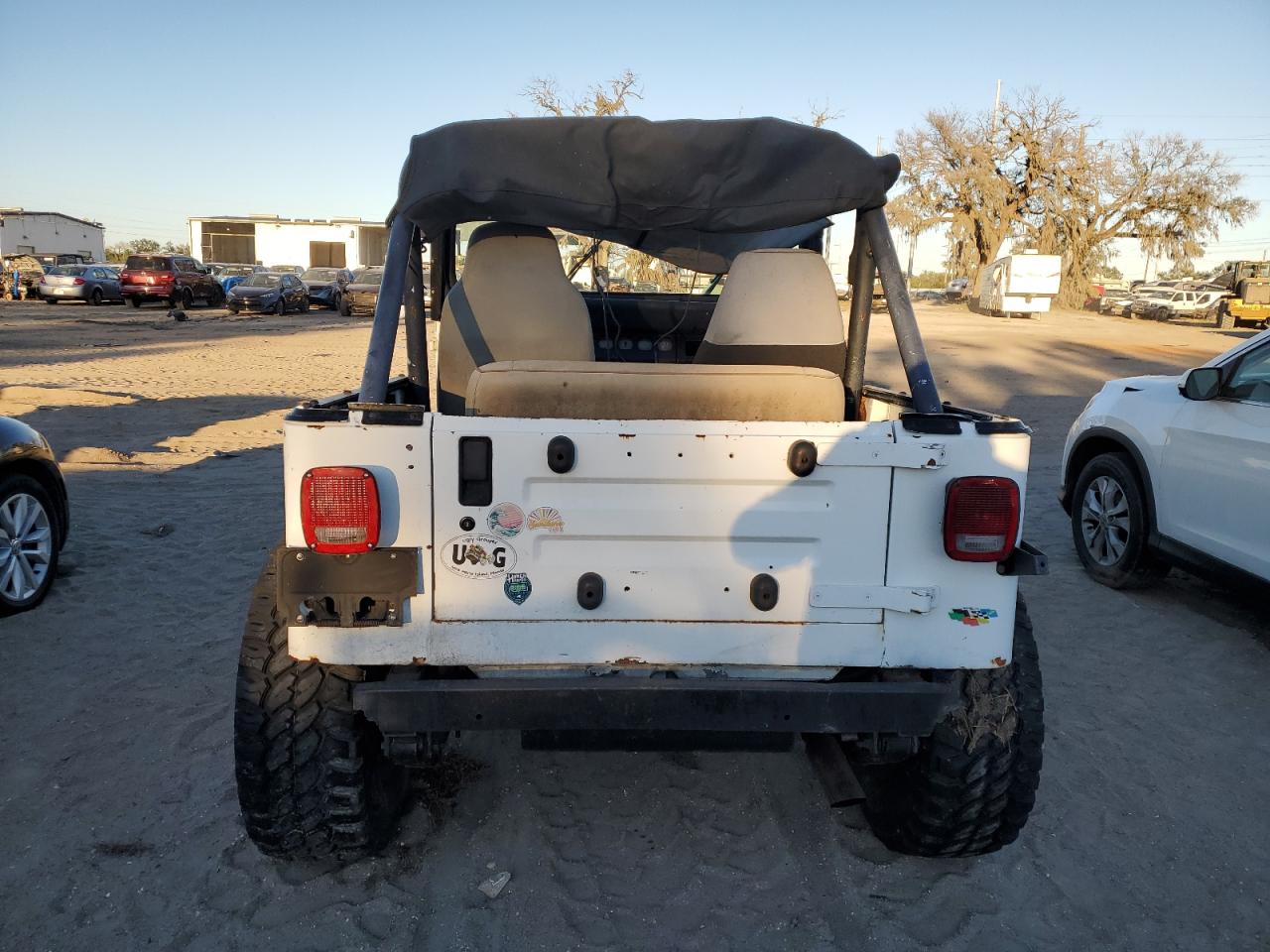 1989 Jeep Wrangler / Yj VIN: 2J4FY29T2KJ154190 Lot: 82113494