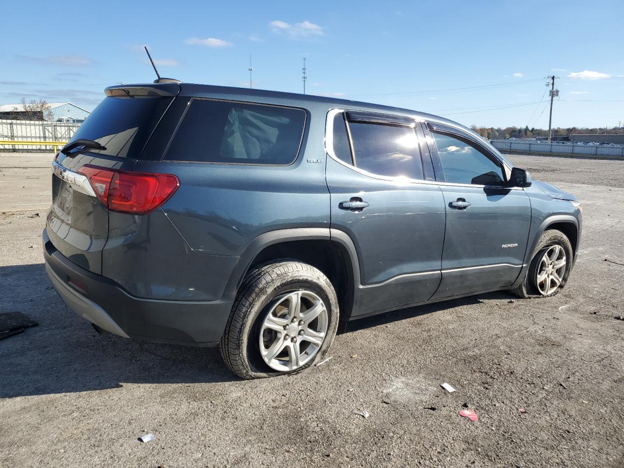 2019 GMC Acadia - Image 3