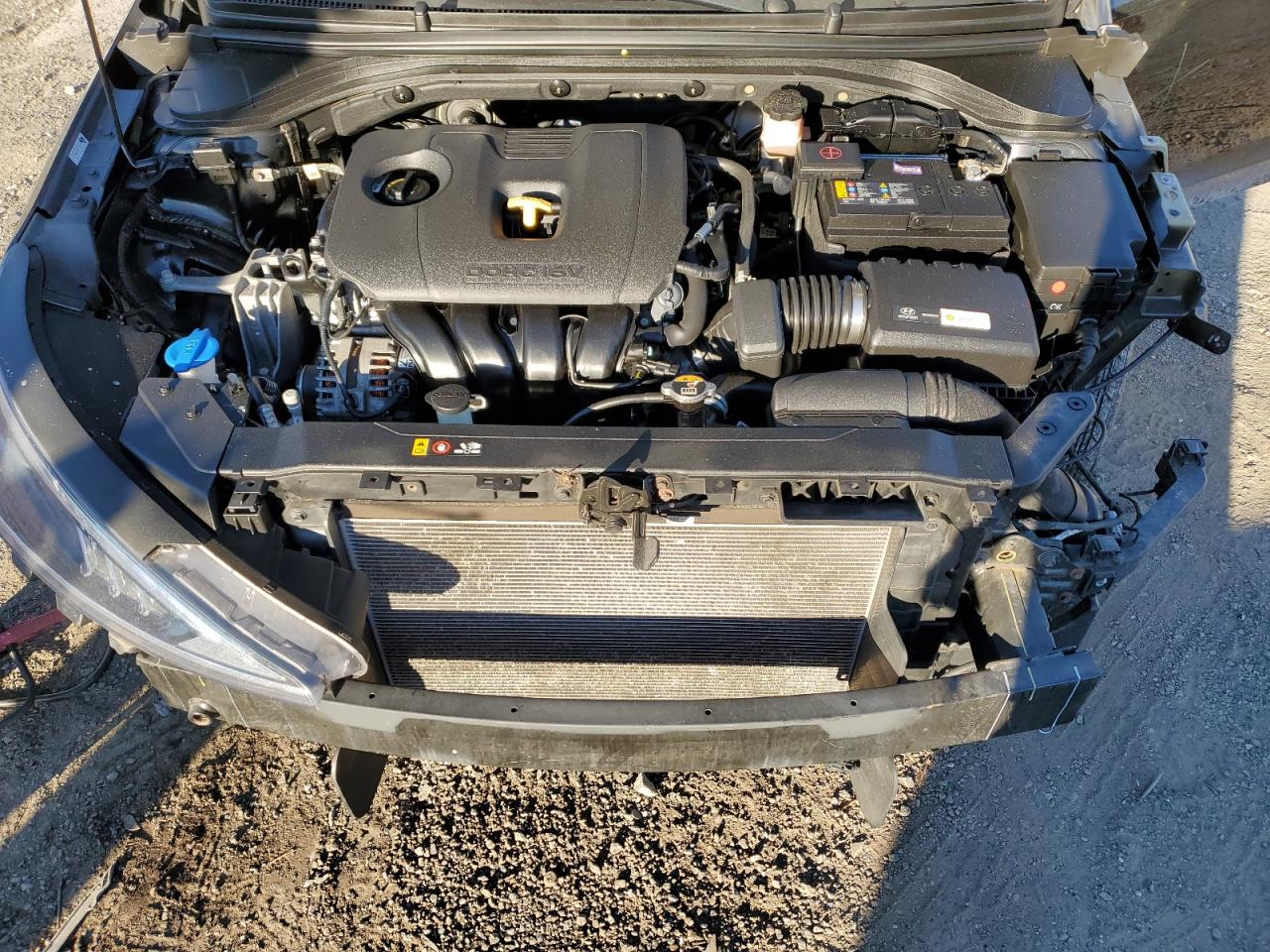 2019 Hyundai Elantra - Image 11