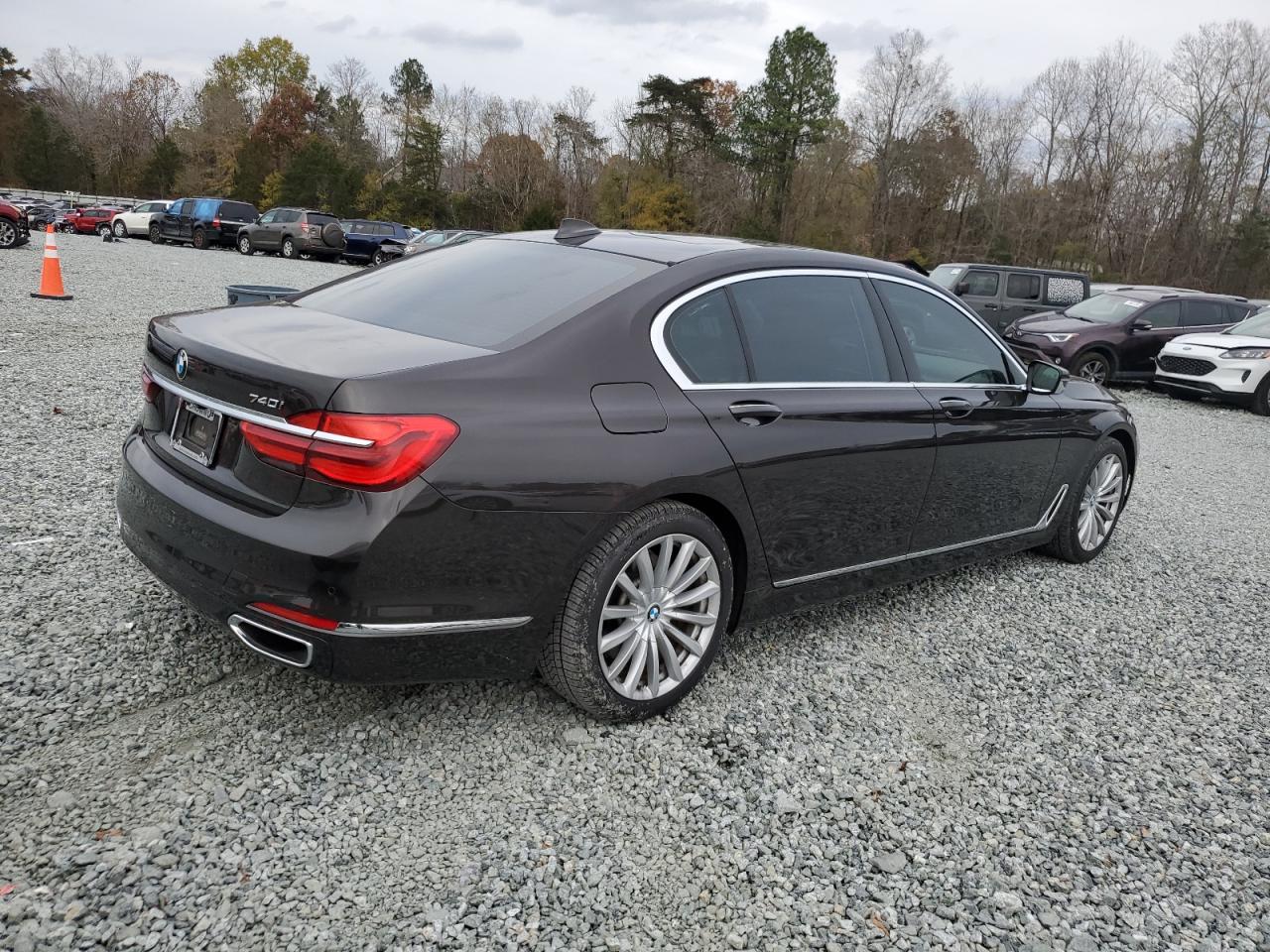 VIN WBA7E2C56GG714619 2016 BMW 7 SERIES no.3