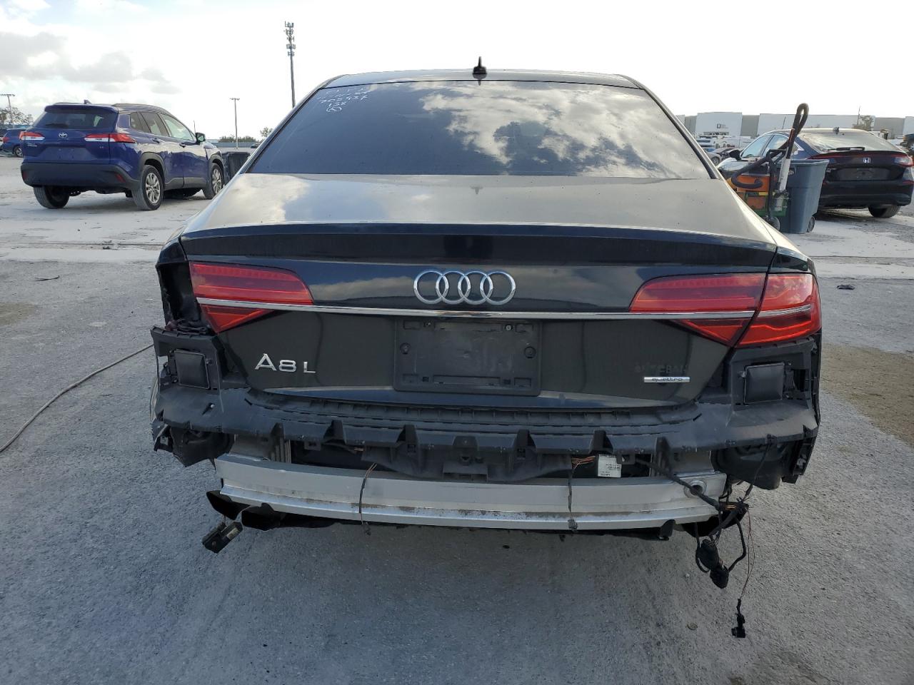 2017 Audi A8 - Image 6