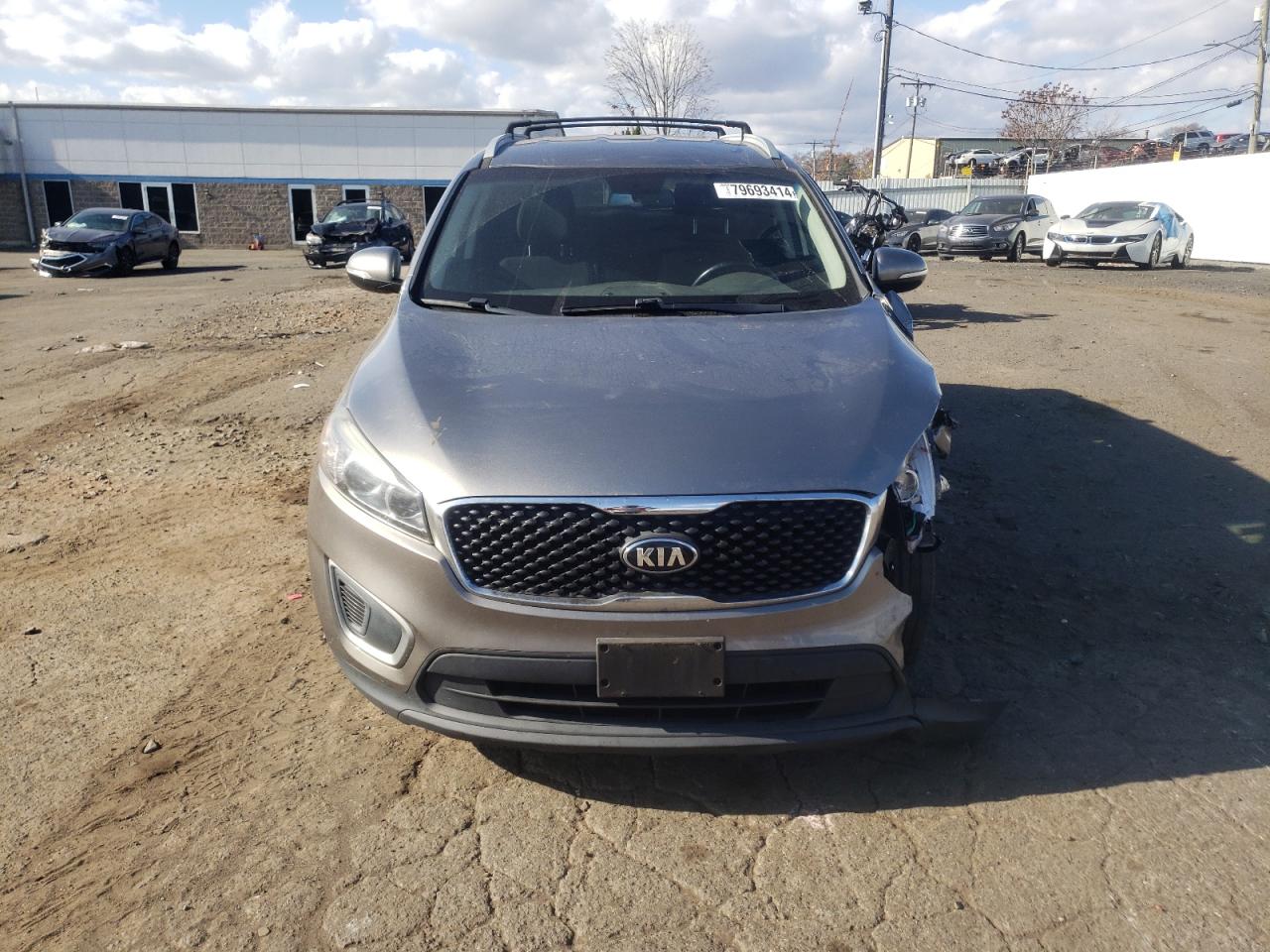 2016 Kia Sorento - Image 5
