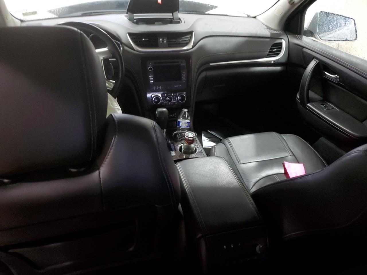 2017 Chevrolet Traverse - Image 8