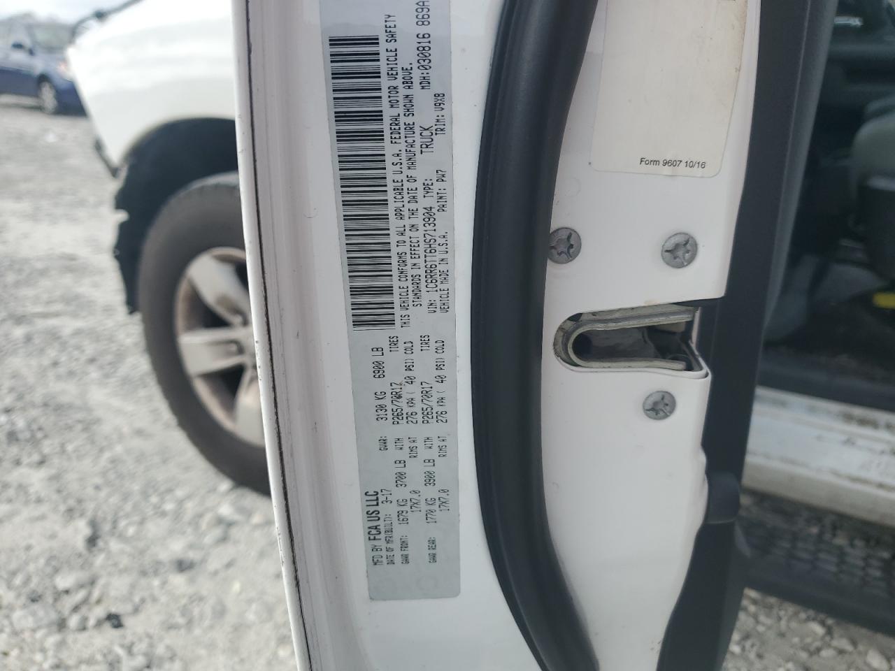 2017 RAM 1500 - Image 13