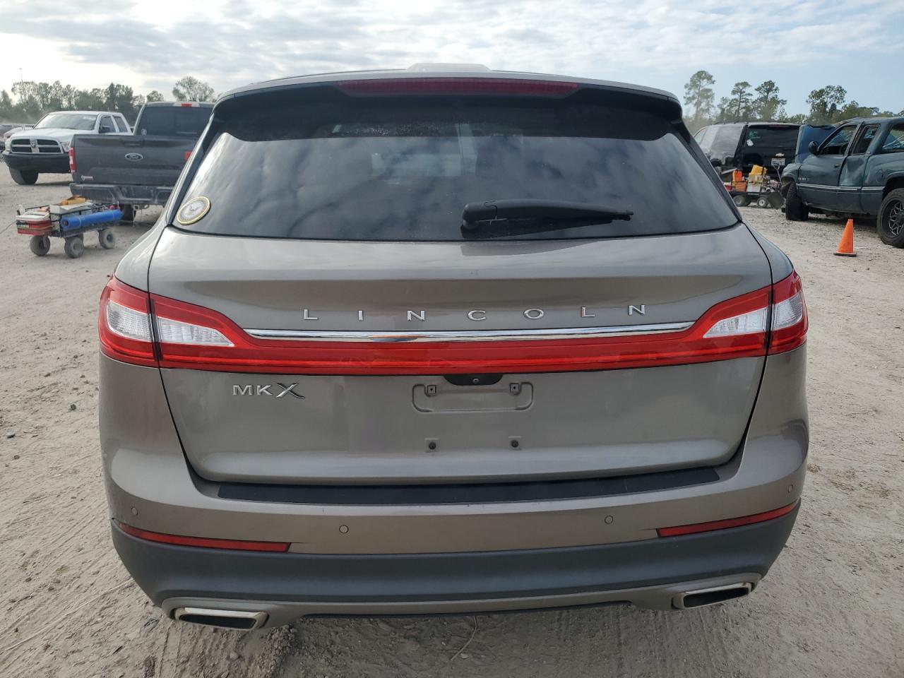 2017 Lincoln Mkx Reserve VIN: 2LMPJ6LR7HBL37672 Lot: 80702634