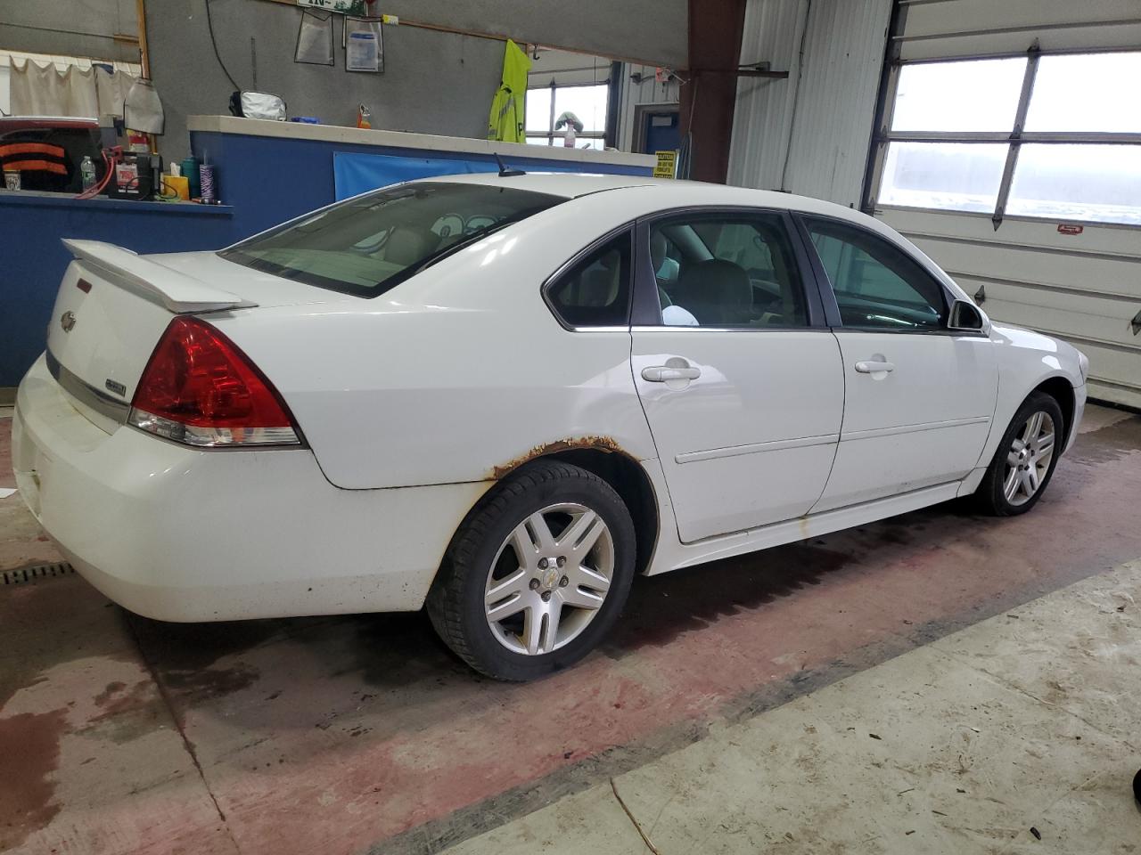 2011 Chevrolet Impala - Image 3