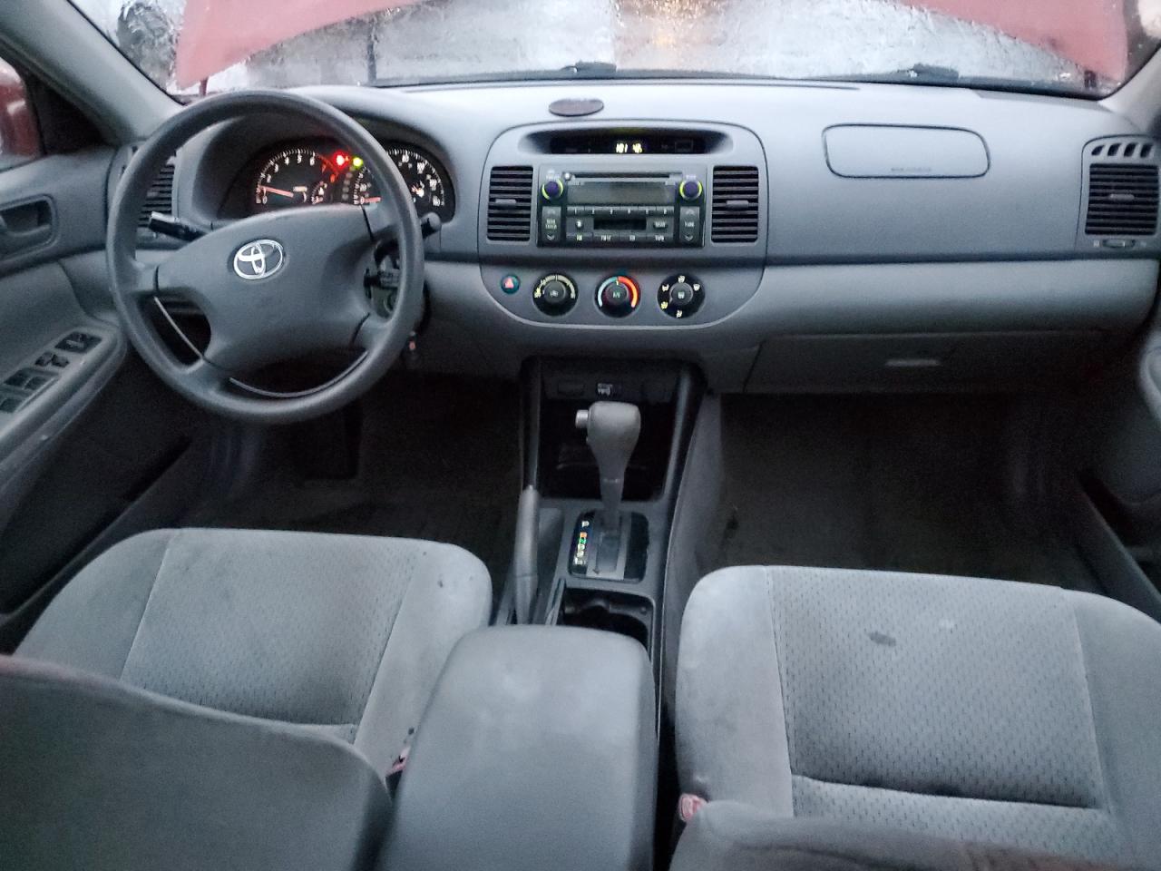 2004 Toyota Camry - Image 8