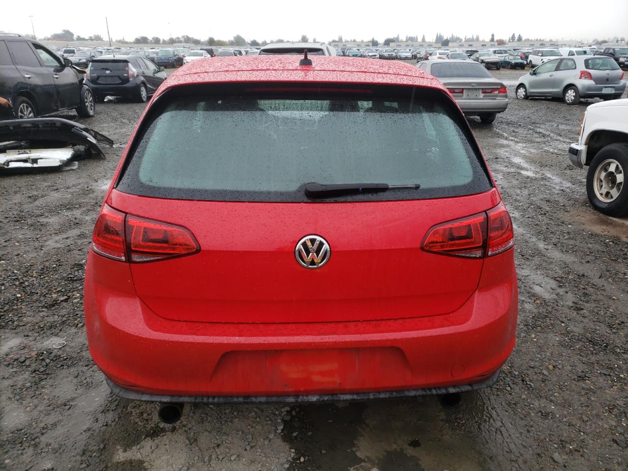 2016 Volkswagen GTI - Image 6